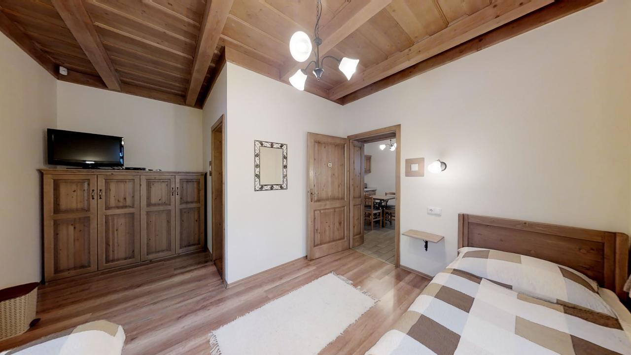 Toth Vendeghaz Es Apartmanhaz Ujfeherto المظهر الخارجي الصورة